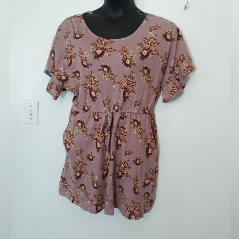 Xhilaration dusty rose floral crinkle dress